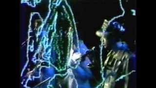 Depeche Mode - Shout (Live At L&#39;Echo Des Bananes 1982)