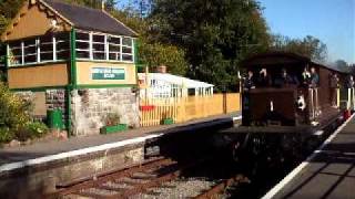 preview picture of video 'Train Departing Midsomer Norton'