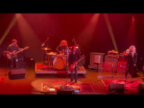 Matt O'Ree Rips a Killer Guitar Solo on No Quarter!