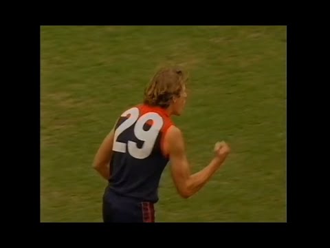 Andrew Obst goals with a torpedo - 1993 Rd 11 - Melbourne v Collingwood
