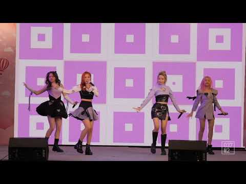 220206 PRETZELLE - PING PONG PANG LET'S GO @ Idol Exchange Before Valentine Day [4K 60p]