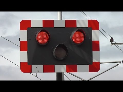Railway Crossing - Burrow Road, Sutton