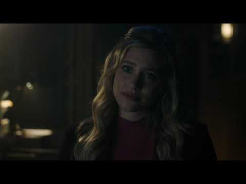 Betty talks with his Dad through trash bag killer - Riverdale 06x03