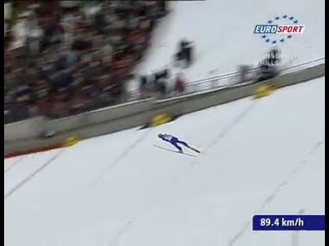 Akira Higashi - 122.5m - Innsbruck 2005