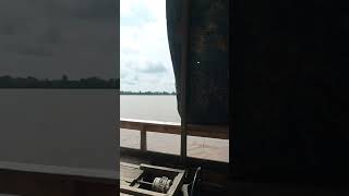 Download lagu Perahu Pompong kayu mp3