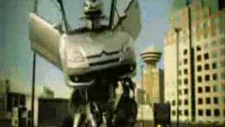 CiTRoeN C4 RoBoT  STaYiNG ALiVE -  Bee GeeS