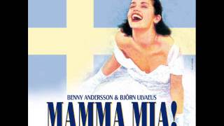 Kadr z teledysku Tack för alla sånger [Thank You for the Music] tekst piosenki Mamma Mia! (Musical)