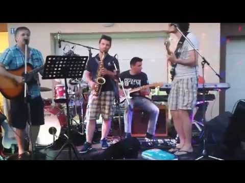 Kristijan Goja-Dok, Stjepan Skenderović, Željko Andrić-Žac i glazbeni sastav Fenix - Pučina