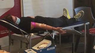 80 persones donen sang a Bellaterra