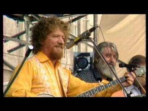 Luke Kelly Come To The Bower