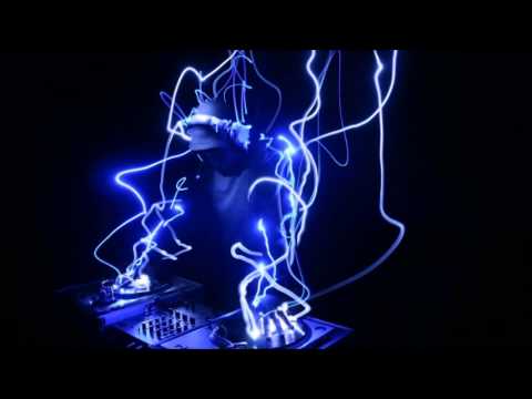 Combination Feat. Tommy Clint - Wake Up The Neighbours (Bodybangers Remix)