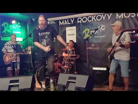 Dost času - Rokáč - Běžím s hovnem