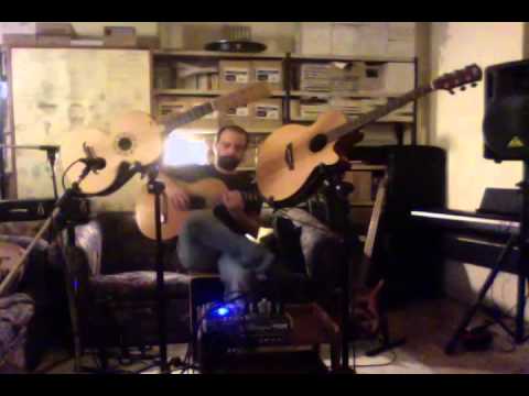 Ricardo Grácio, "Listening without center"