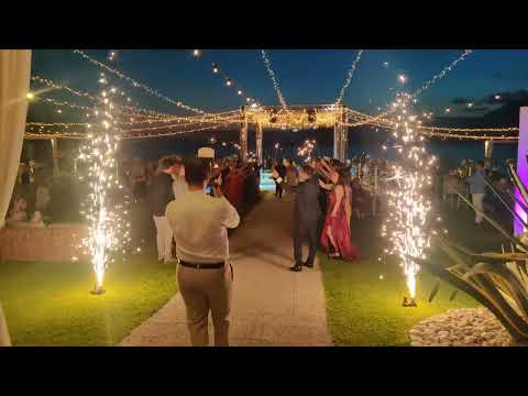 Omega Yacht - Σιντριβάνια είσοδος γάμου & Sparklers