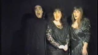 Timid Frieda / Les Timides