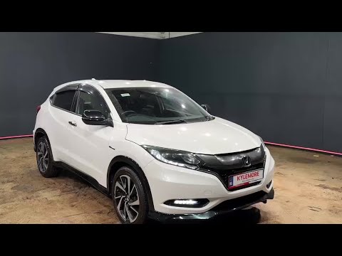 Honda Vezel RS EDITION - BLACK HALF LEATHER SEATS - Image 2