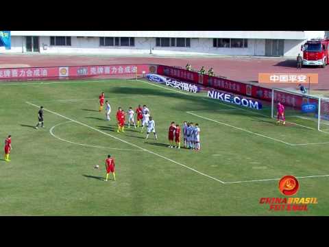 Uhh! Marinho quase faz de falta - Changchun Yatai x Liaoning Whowin - Super Liga da China 2017