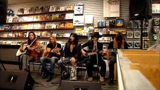 The Last Vegas - Apologize Unplugged @ The Exclusive Company