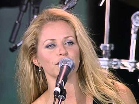 Deana Carter - Free Fallin' (Live at Farm Aid 1999)