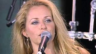 Deana Carter - Free Fallin&#39; (Live at Farm Aid 1999)