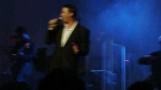 Isn't it a pity - Russell Watson and Victoria Hart