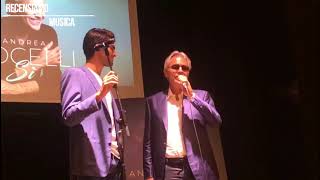 Andrea Bocelli e Matteo Bocelli cantano live "Fall on me"