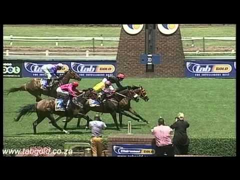 Clairwood 21122013 Race 2 with interview