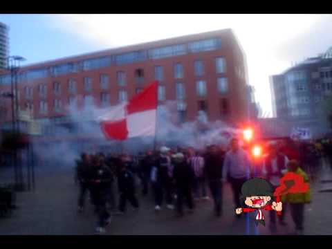 PSV Red White Army - PSV - Feyenoord Sfeerverslag (24/10/10)