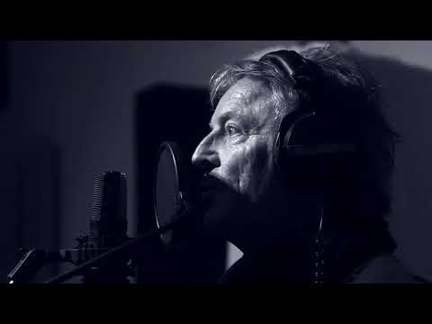 SAQQARAH - ME ZO GANET E KREIZ AR MOR