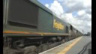 preview picture of video 'Freight at Church Fenton - Freightliner EWS'