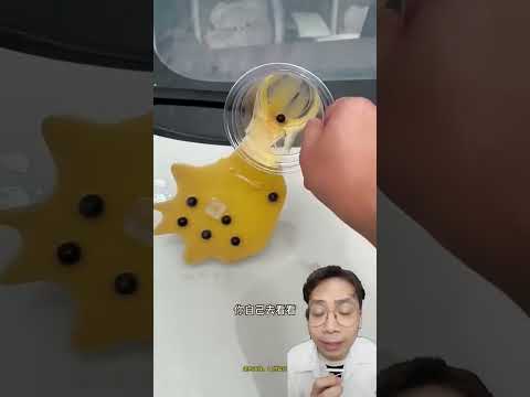 đồ ăn đổ trên xe