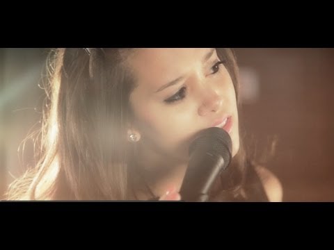 Locked Out of Heaven Mash-Up (cover) - Bruno Mars (Megan Nicole, Sam Tsui, Kurt Hugo Schneider)