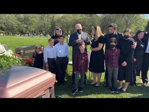 Stela Andrica - La Cimitir