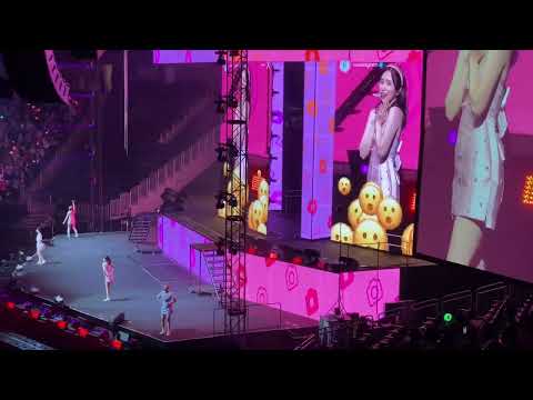 220227 Twice World NY- What is love