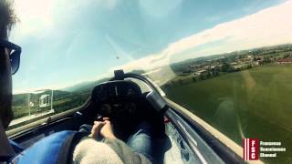 preview picture of video 'Volo Aliante presso Aereoporto Voghera-Rivanazzano'