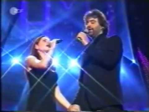 Helena Hellwig e Andrea Bocelli a Die goldene kamera