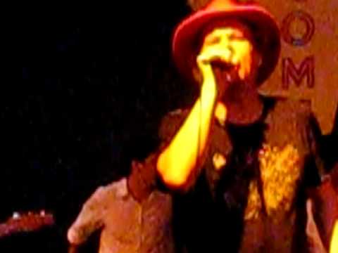 Louisiana's  LeRoux w/ Jimmy Hall and Tab Benoit - "Keep on Smilin'"