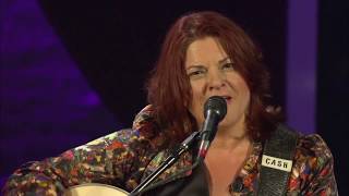 Rosanne Cash performs &quot;Seven Year Ache&quot;