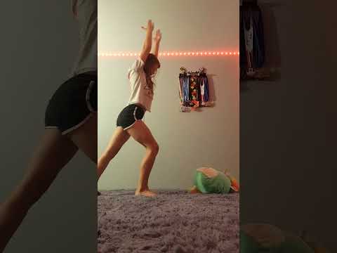 how to do a handstand and hold it longer, NOT MY VOICE @annamcnulty