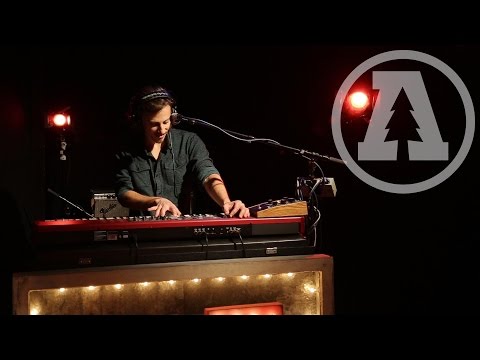 The Stone Foxes - Eye For Love | Audiotree Live