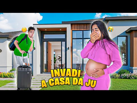 I broke into Ju Araújo's house *she cried