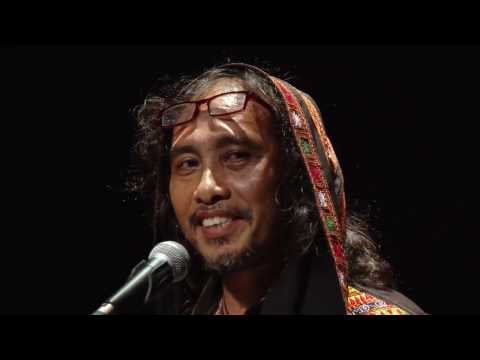 Fikar W. Eda baca puisi Teguh Esha - Kepada Kawan-Kawan Di Jalan Keheningan & Kepada Para Ph.D.