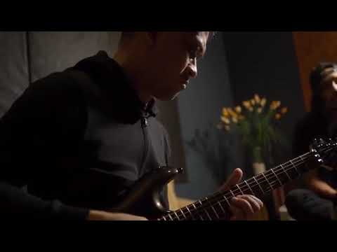 Cadasss... Andra Ramadhan ngisi part lagu milik Deadsquad