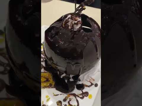 Sorvete Haagen Dazs - Bomba de chocolate amargo - Phoenix Market city Chennai #shorts