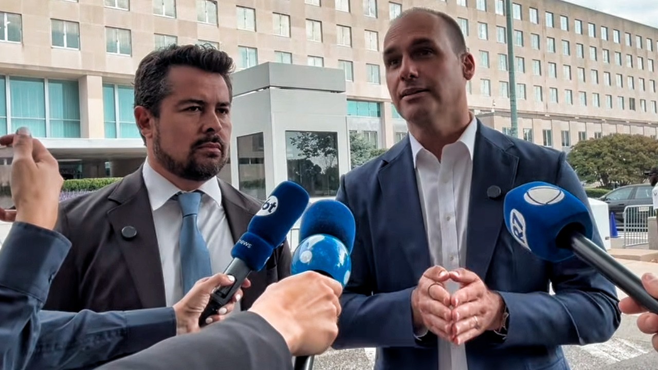 Coletiva de imprensa DIRETO do Departamento de Estado nos EUA