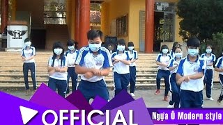preview picture of video '[HD] Ngựa Ô Modern Style - THPT Nguyễn Thông'