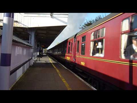 34067 Tangmere powers through Nunhead  Down Kentish Belle Armistice Spl  11 Nov 2012