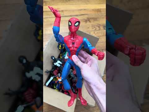 Is anything valuable?!😳 #dc #dcfigures #actionfigures #actionfigurecollection #marvellegends #toys