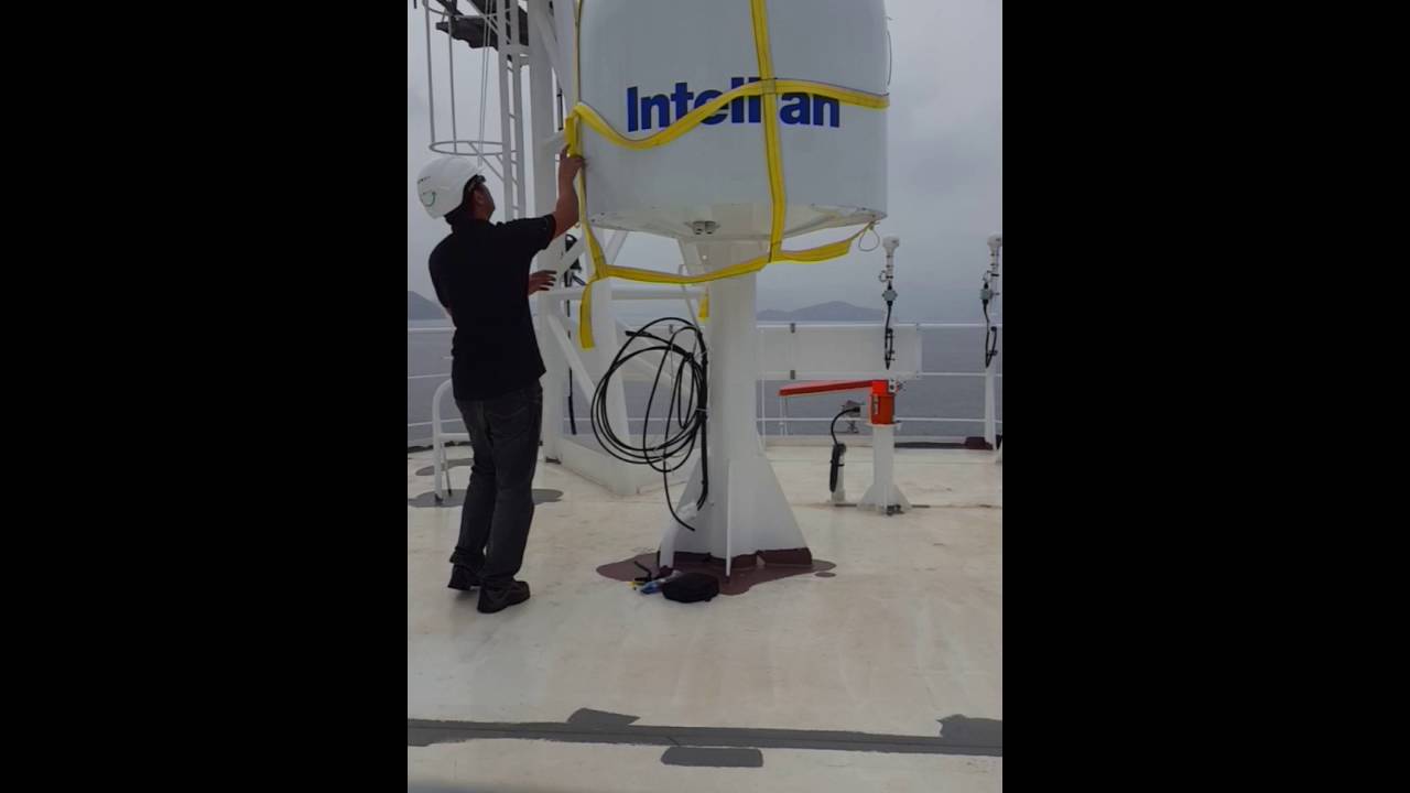 lần đầu tiên đưa VSAT Aura vào vận hành