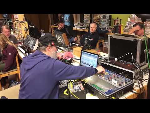 Moondust jam at Happy Knobbing 2018